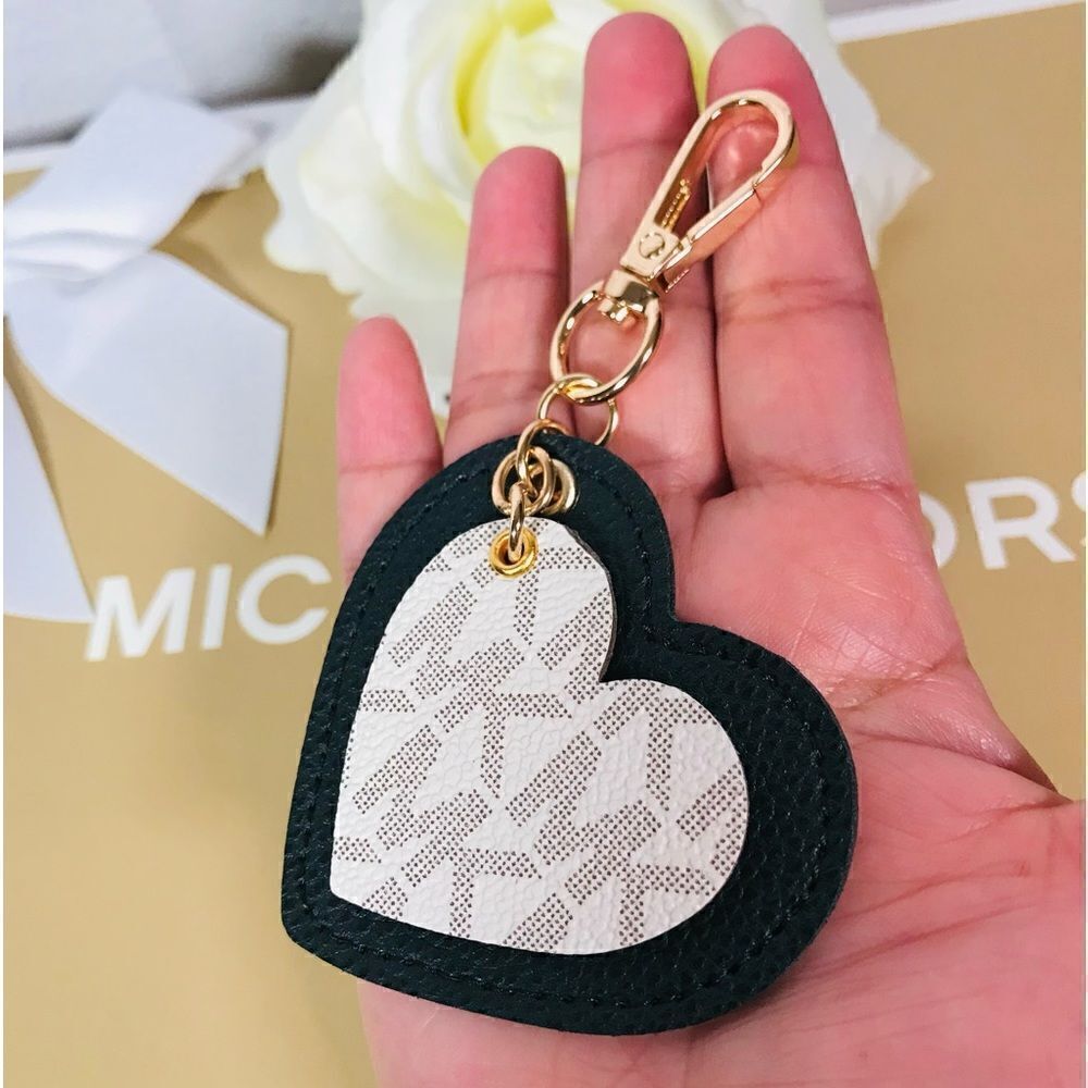 Michael kors HEART CHARM BLACK